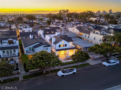 419  Marigold   Avenue, Corona del Mar, CA