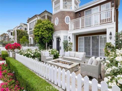 210  Narcissus   Avenue, Corona del Mar, CA