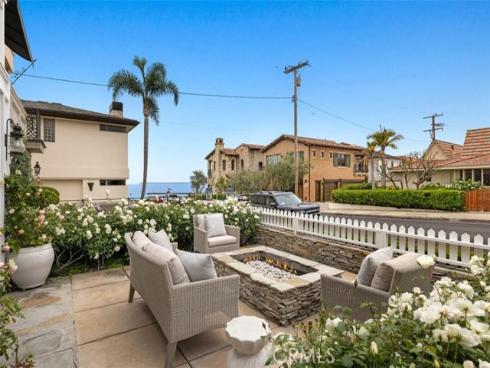 210  Narcissus   Avenue, Corona del Mar, CA