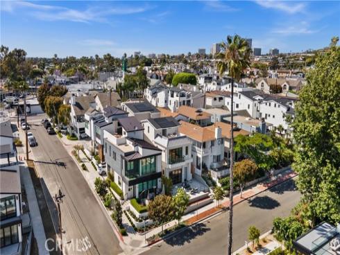 603  Iris   Avenue, Corona del Mar, CA