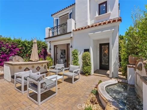 414  Narcissus   Avenue, Corona del Mar, CA