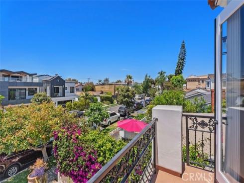 414  Narcissus   Avenue, Corona del Mar, CA