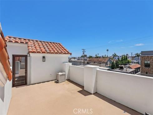 414  Narcissus   Avenue, Corona del Mar, CA