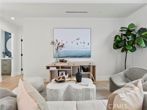 509  Carnation   Avenue, Corona del Mar, CA