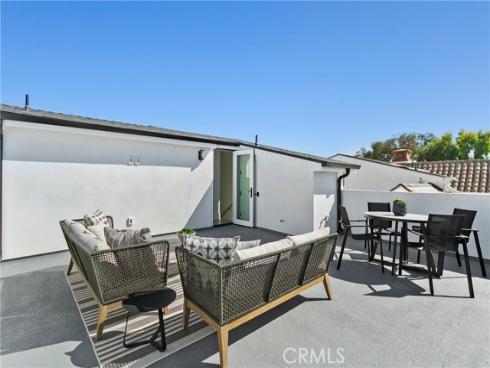 509  Carnation   Avenue, Corona del Mar, CA