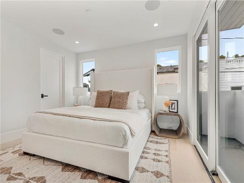 513  Acacia  , Corona del Mar, CA