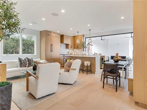 513  Acacia  , Corona del Mar, CA