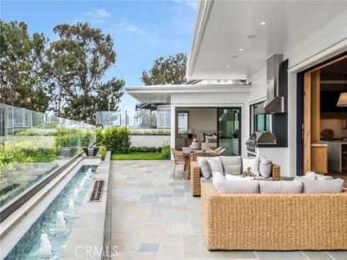 1015  Dolphin   Terrace, Corona del Mar, CA