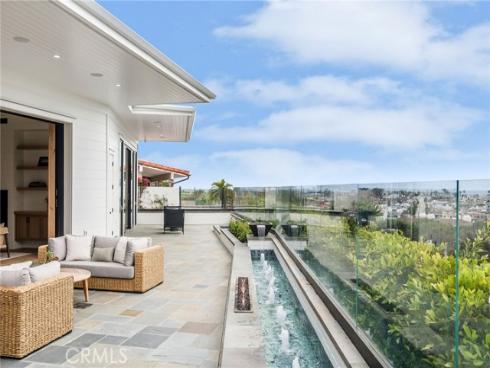 1015  Dolphin   Terrace, Corona del Mar, CA