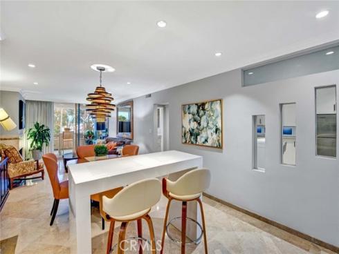 771  Avocado   Avenue, Corona del Mar, CA