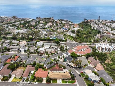 404  Serra   Drive, Corona del Mar, CA