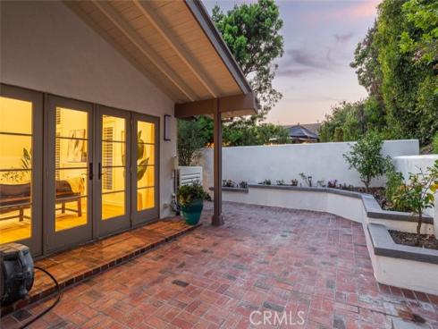 10  Maritime   Drive, Corona del Mar, CA