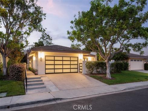 10  Maritime   Drive, Corona del Mar, CA