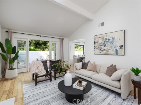 10  Maritime   Drive, Corona del Mar, CA