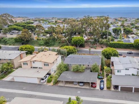 4200  Shorecrest  4200, 4202, 4204  Lane, Corona del Mar, CA