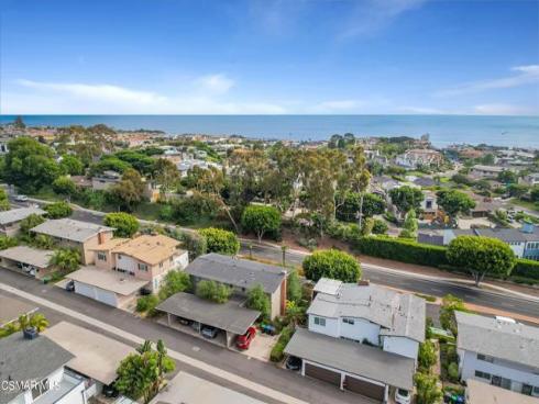 4200  Shorecrest  4200, 4202, 4204  Lane, Corona del Mar, CA