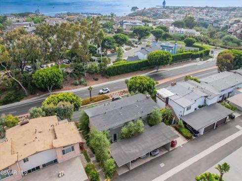 4200  Shorecrest  4200, 4202, 4204  Lane, Corona del Mar, CA