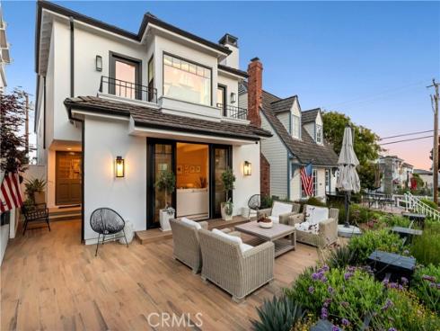 302  Narcissus   Avenue, Corona del Mar, CA