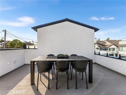 521  Iris   Avenue, Corona del Mar, CA