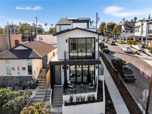 521  Iris   Avenue, Corona del Mar, CA