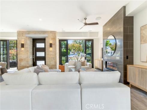 325  Marigold   Avenue, Corona del Mar, CA