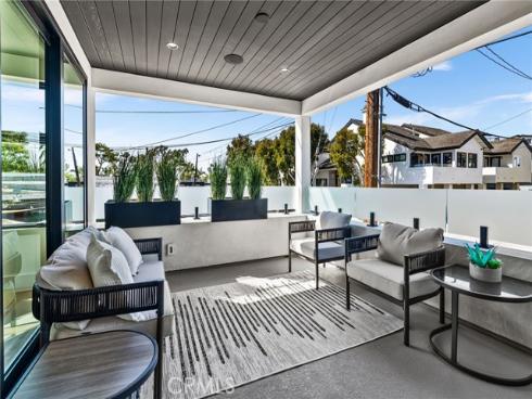 521  Iris   Avenue, Corona del Mar, CA