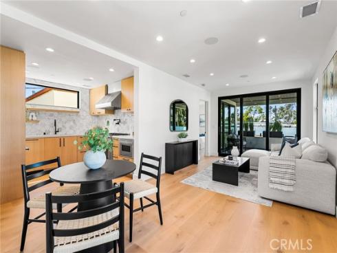 521  Iris   Avenue, Corona del Mar, CA