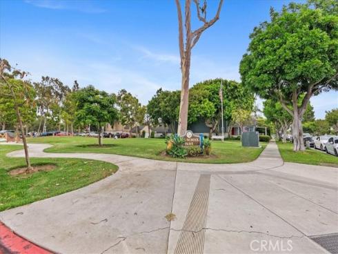 703  Carnation   Avenue, Corona del Mar, CA