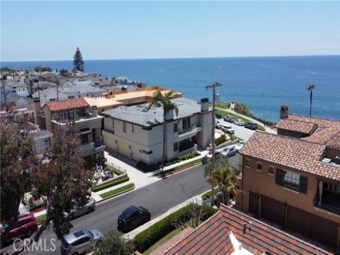 211  Narcissus   Avenue, Corona del Mar, CA