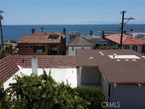 211  Narcissus   Avenue, Corona del Mar, CA