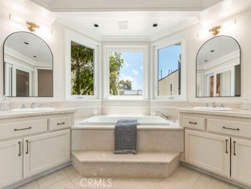 517  Poppy   Avenue, Corona del Mar, CA