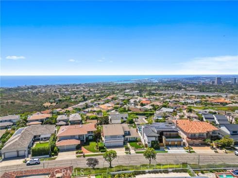 7  Rocky Point   Road, Corona del Mar, CA