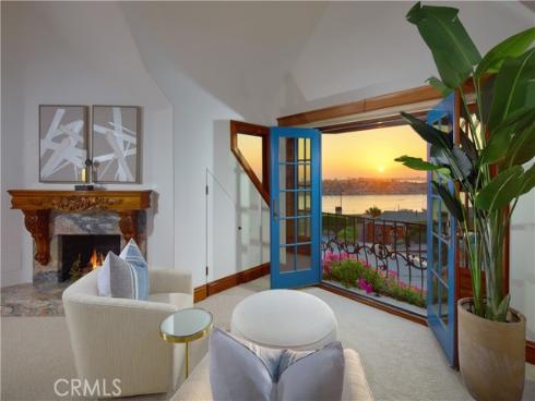 2800  Ocean   Boulevard, Corona del Mar, CA