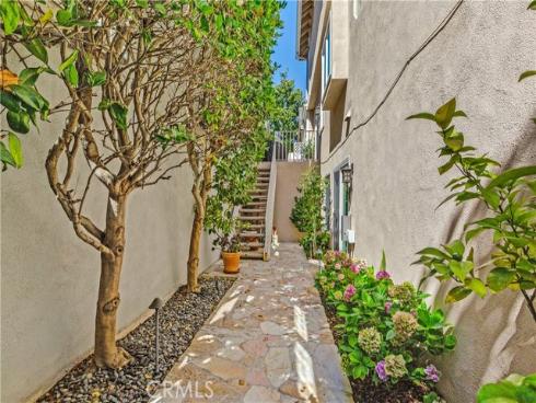 2661  Point Del Mar  , Corona del Mar, CA