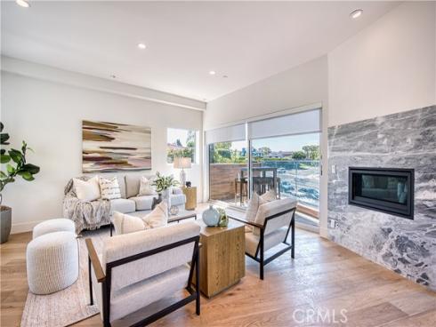 3922 E Coast Hwy  , Corona del Mar, CA