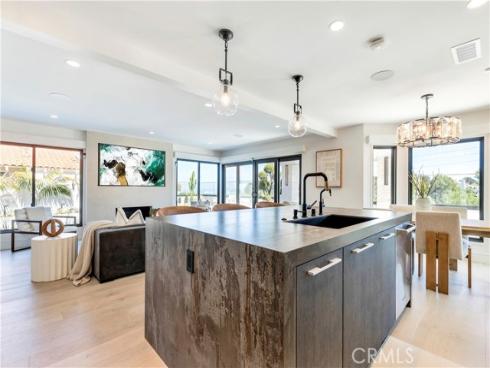 38  Drakes Bay   Drive, Corona del Mar, CA