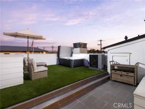 413  Marigold   Avenue, Corona del Mar, CA