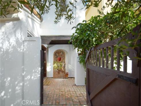 314  Narcissus   Avenue, Corona del Mar, CA