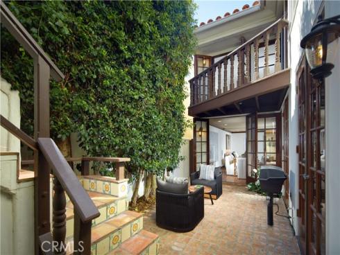 314  Narcissus   Avenue, Corona del Mar, CA