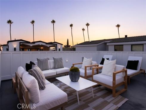 2322  Pacific   Drive, Corona del Mar, CA