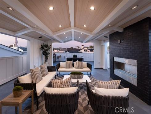 2322  Pacific   Drive, Corona del Mar, CA