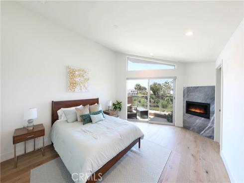 3920 E Coast Highway  , Corona del Mar, CA