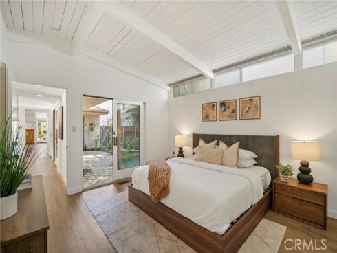 237  Heliotrope   Avenue, Corona del Mar, CA