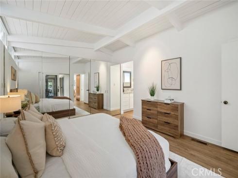 237  Heliotrope   Avenue, Corona del Mar, CA