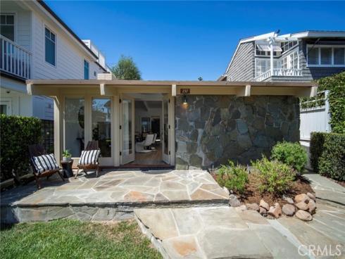 237  Heliotrope   Avenue, Corona del Mar, CA