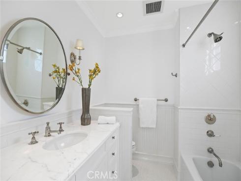 215  Marigold   Avenue, Corona del Mar, CA