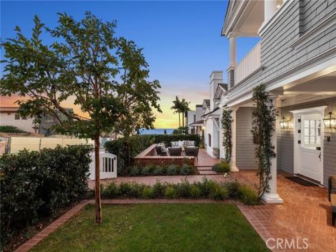 215  Marigold   Avenue, Corona del Mar, CA