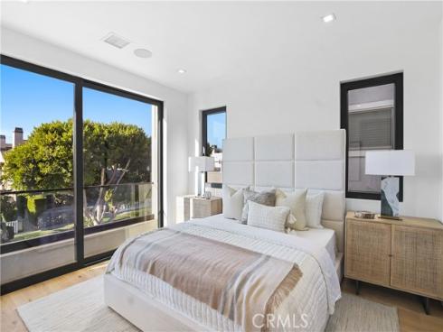 604  Narcissus   Avenue, Corona del Mar, CA