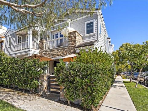 700  Acacia   Avenue, Corona del Mar, CA