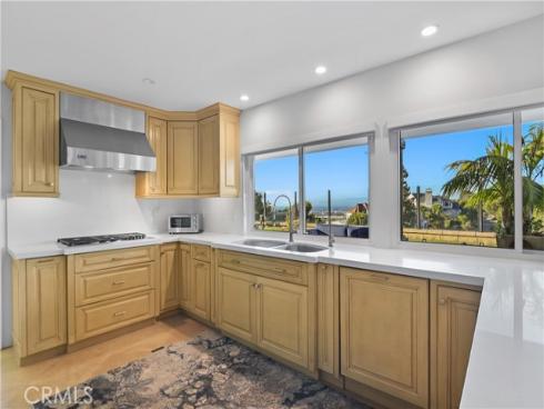 66  Drakes Bay   Drive, Corona del Mar, CA